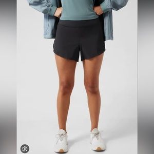 Athleta run with it 3.5”